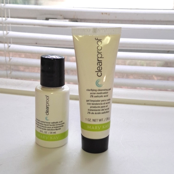 Mary Kay clearproof travel  Set - Picture 1 of 2